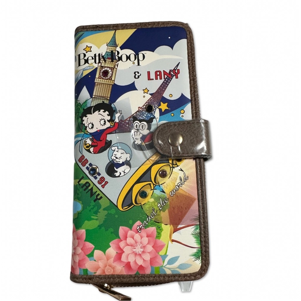 Betty Boop by lany wallet travel the world